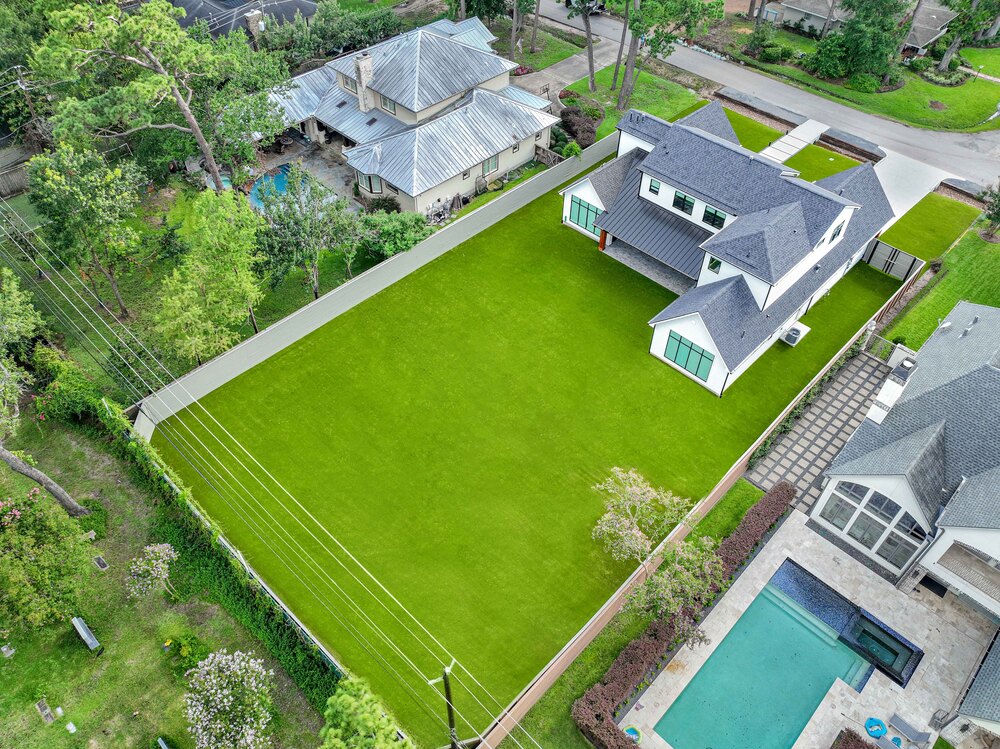 big turf with artificial grass - Orion Turf and Landscape