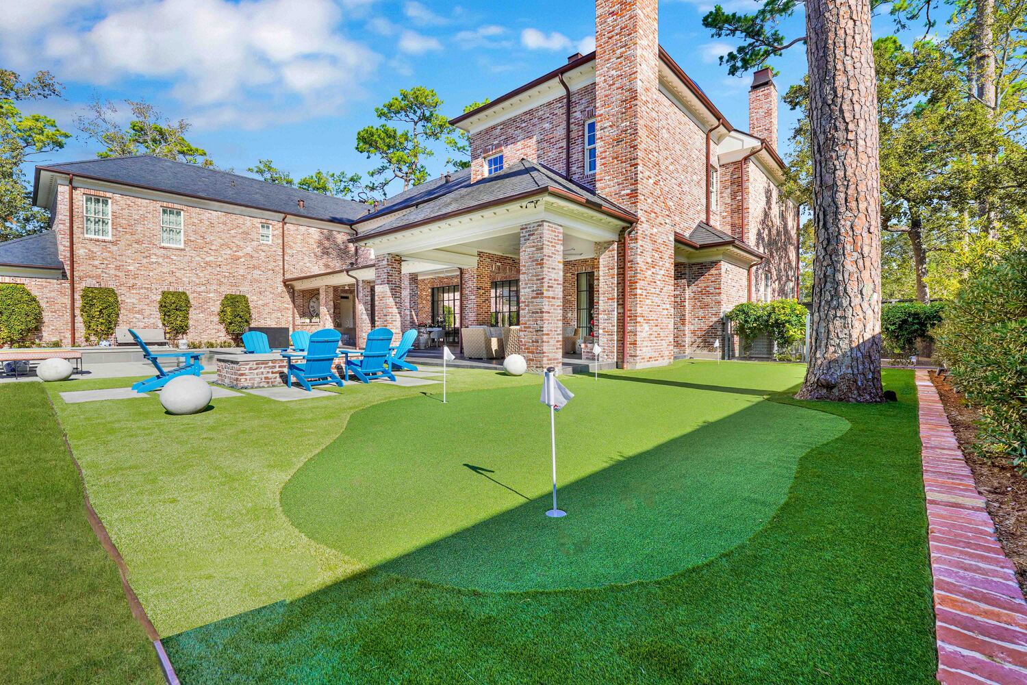 Customizable Putting Green - Orion Turf and Landscape