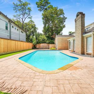 Orion-Turf-And-Landscape_Houston-Artificial-Grass_Pool2