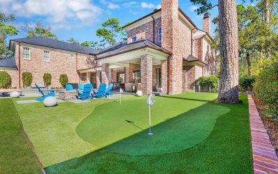 How to Clean My Houston Putting Green Installation  - Orion turf & Landscape Blog