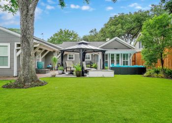 Orion-Turf-And-Landscape_Houston-Artificial-Grass_Patio3